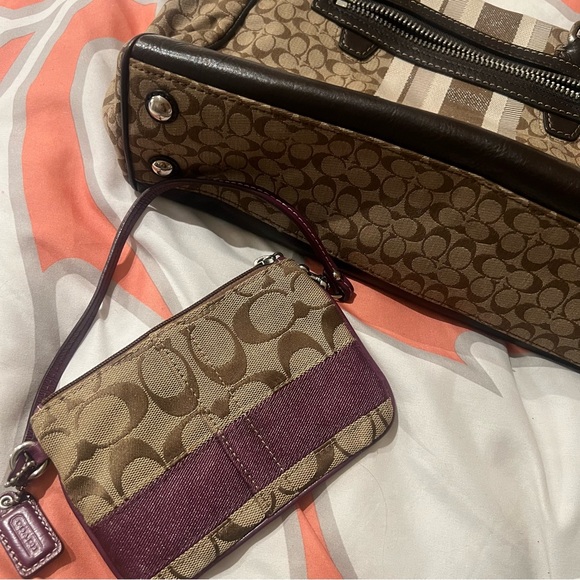 Coach Handbag with a free wallet - Picture 9 of 10